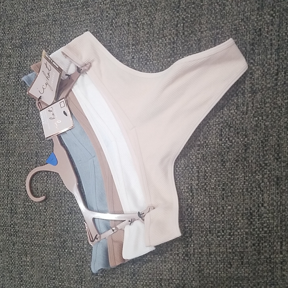 4 Pack Thong